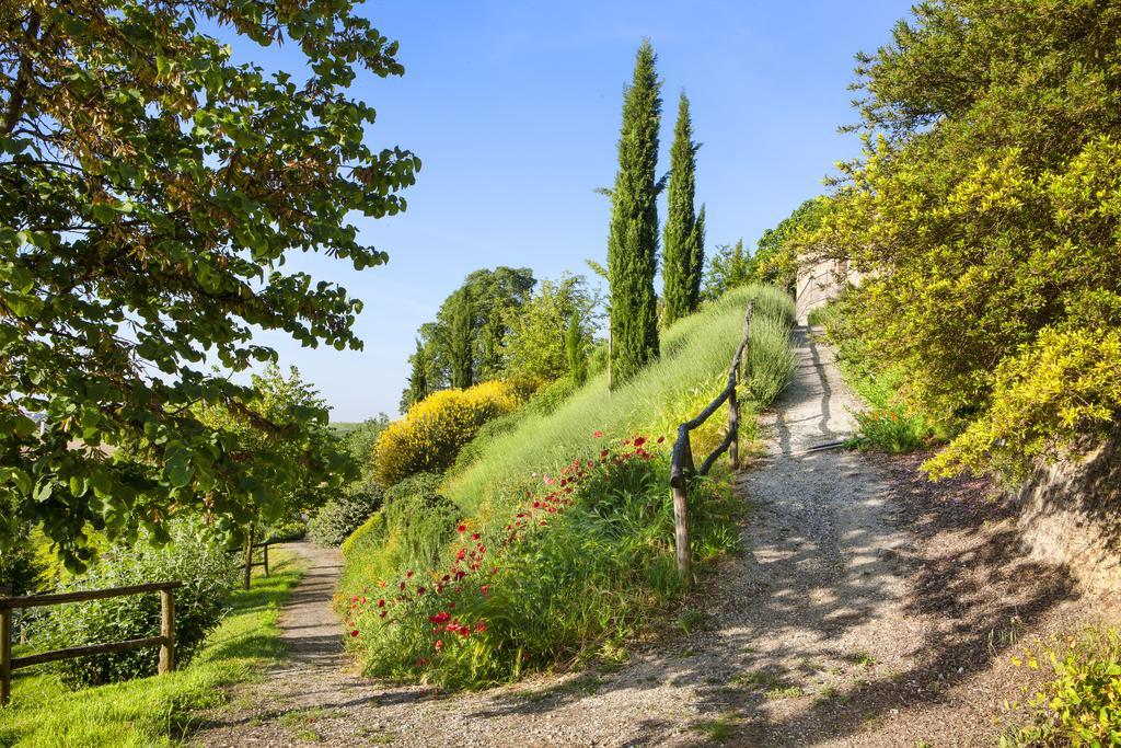 Relais di Tenuta Santa Caterina B&B Grazzano Badoglio Bagian luar foto